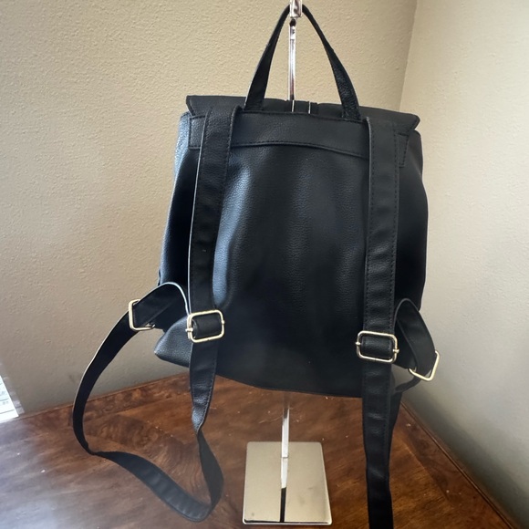 TOMMY HILFIGER Black Faux Pebble Leather Backpack